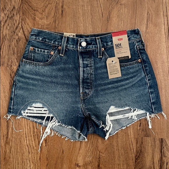NWT Levi’s 501 Denim Shorts - Picture 1 of 14